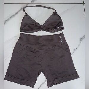 DPYNE Women's Athletic Shorts and Sports Bra Set - Gray